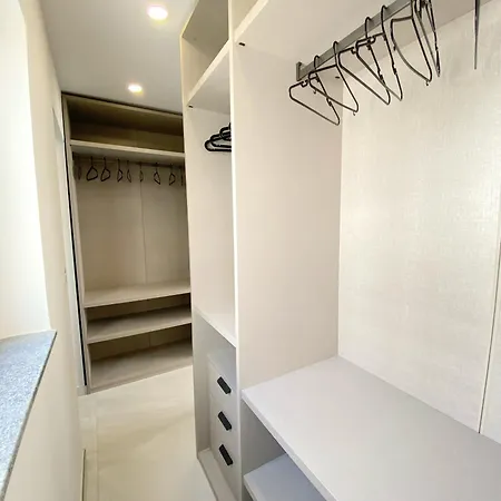 Mia Black Luxury - Luxury Topfloor With Private Terrace In Qawra - Adults Only - 1 Masterbed 2 Bathroom