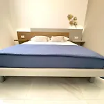Mia Black Luxury - Luxury Topfloor With Private Terrace In Qawra - Adults Only - 1 Masterbed 2 Bathroom