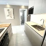 Mia Black Luxury - Luxury Topfloor With Private Terrace In Qawra - Adults Only - 1 Masterbed 2 Bathroom * セント・ポールズ・ベイ