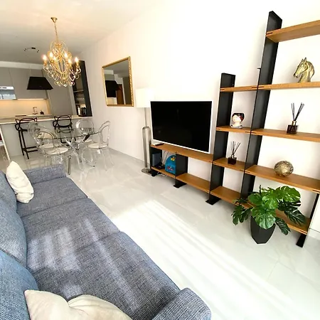 Mia Black Luxury - With Private Pool Apartment St. Paul's Bay