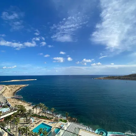 Mia Black Luxury - Luxury Topfloor With Private Terrace In Qawra - Adults Only - 1 Masterbed 2 Bathroom 圣保罗湾城