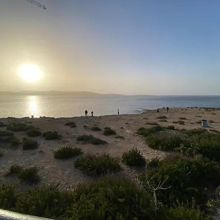 Mia Black Luxury - Luxury Topfloor With Private Terrace In Qawra - Adults Only - 1 Masterbed 2 Bathroom St. Paul's Bay