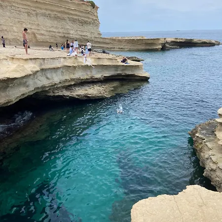 Mia Black Luxury - Luxury Topfloor With Private Terrace In Qawra - Adults Only - 1 Masterbed 2 Bathroom * St Paul's Bay