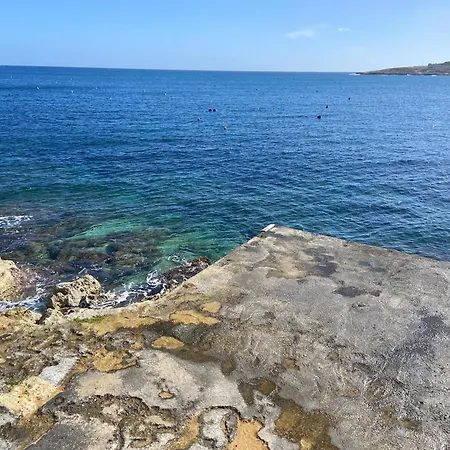 Mia Black Luxury - Luxury Topfloor With Private Terrace In Qawra - Adults Only - 1 Masterbed 2 Bathroom