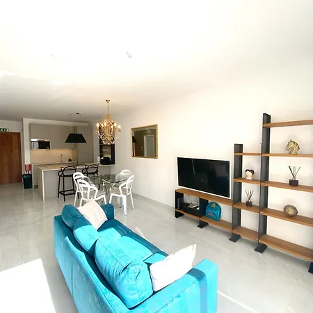 Apartamento Mia Black Luxury - Luxury Topfloor With Private Terrace In Qawra - Adults Only - 1 Masterbed 2 Bathroom St Paul's Bay