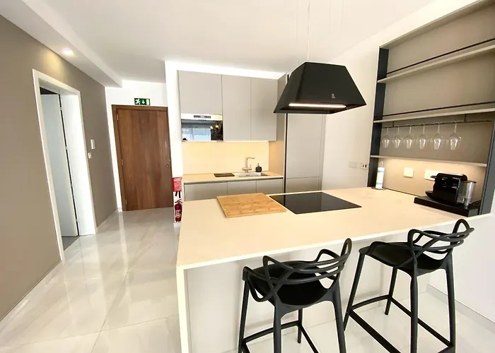 Mia Black Luxury - Luxury Topfloor With Private Terrace In Qawra - Adults Only - 1 Masterbed 2 Bathroom