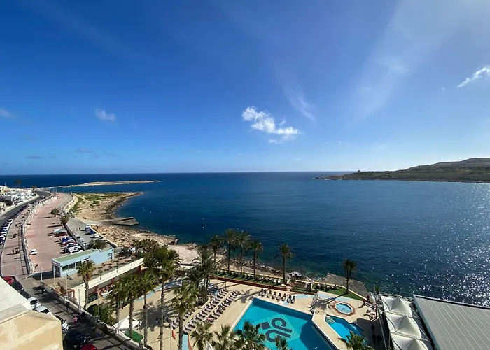 Mia Black Luxury - Luxury Topfloor With Private Terrace In Qawra - Adults Only - 1 Masterbed 2 Bathroom *