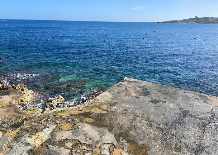 Mia Black Luxury - Luxury Topfloor With Private Terrace In Qawra - Adults Only - 1 Masterbed 2 Bathroom