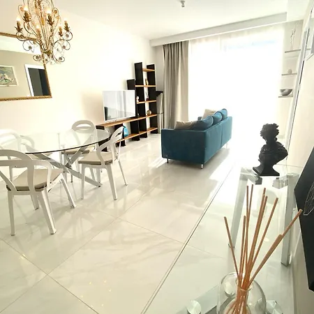 Апартаменты Mia Black Luxury - Luxury Topfloor With Private Terrace In Qawra - Adults Only - 1 Masterbed 2 Bathroom
