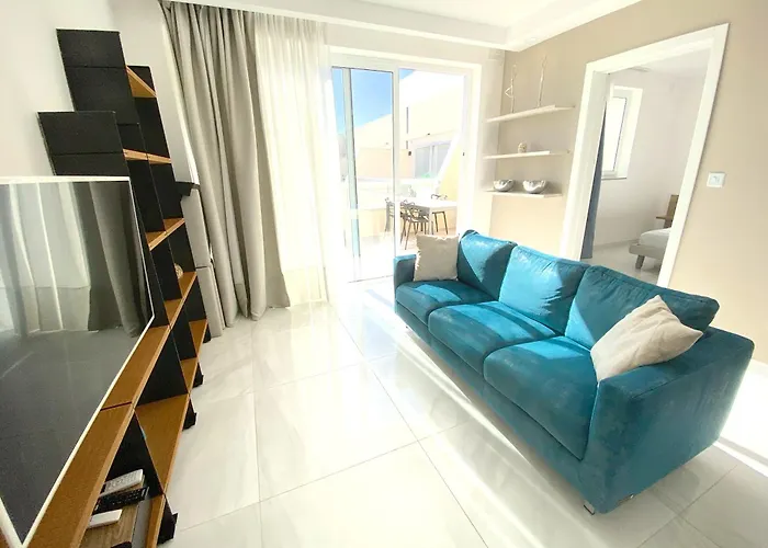 Lejlighed Mia Black Luxury - Luxury Topfloor With Private Terrace In Qawra - Adults Only - 1 Masterbed 2 Bathroom *